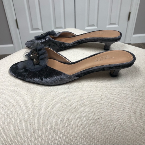 Fits size 7, Simply Vera by Vera Wang Heels - Picture 9 of 9